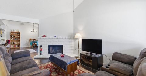 4901-4903 Travertine Cir, Sacramento, CA 95841 Photo