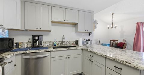 4901-4903 Travertine Cir, Sacramento, CA 95841 Photo