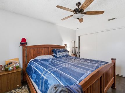 4901-4903 Travertine Cir, Sacramento, CA 95841 Photo