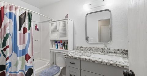 4901-4903 Travertine Cir, Sacramento, CA 95841 Photo
