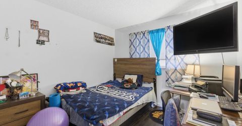 4901-4903 Travertine Cir, Sacramento, CA 95841 Photo