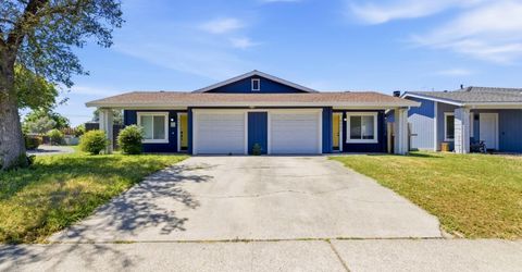 4901-4903 Travertine Cir, Sacramento, CA 95841 Photo