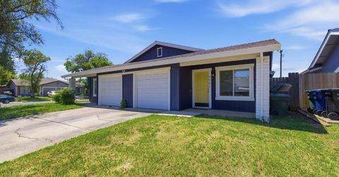 4901-4903 Travertine Cir, Sacramento, CA 95841 Photo