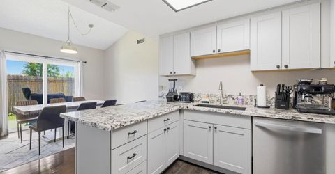 4901-4903 Travertine Cir, Sacramento, CA 95841 Photo