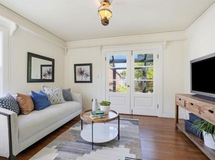 433 41st St, Sacramento, CA 95819 Photo