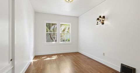 433 41st St, Sacramento, CA 95819 Photo
