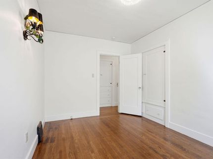 433 41st St, Sacramento, CA 95819 Photo