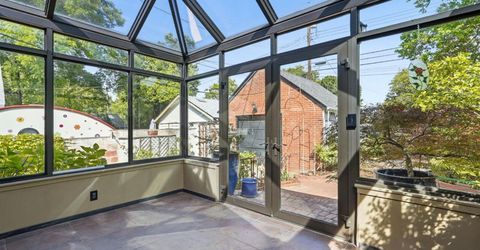 433 41st St, Sacramento, CA 95819 Photo