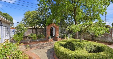 433 41st St, Sacramento, CA 95819 Photo