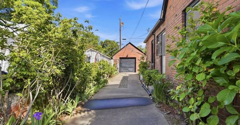 433 41st St, Sacramento, CA 95819 Photo