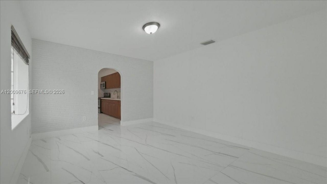10200 NW 21st Ct, Miami, FL 33147 Photo