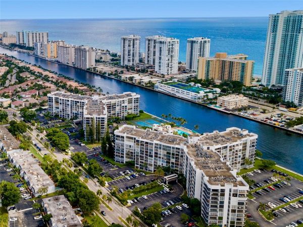 800 Parkview Dr , Unit 1007, Hallandale Beach, FL 33009