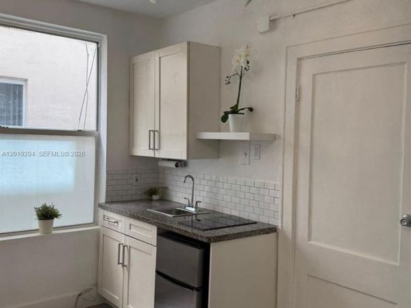 119 Menores Ave , Unit 2A, Coral Gables, FL 33134