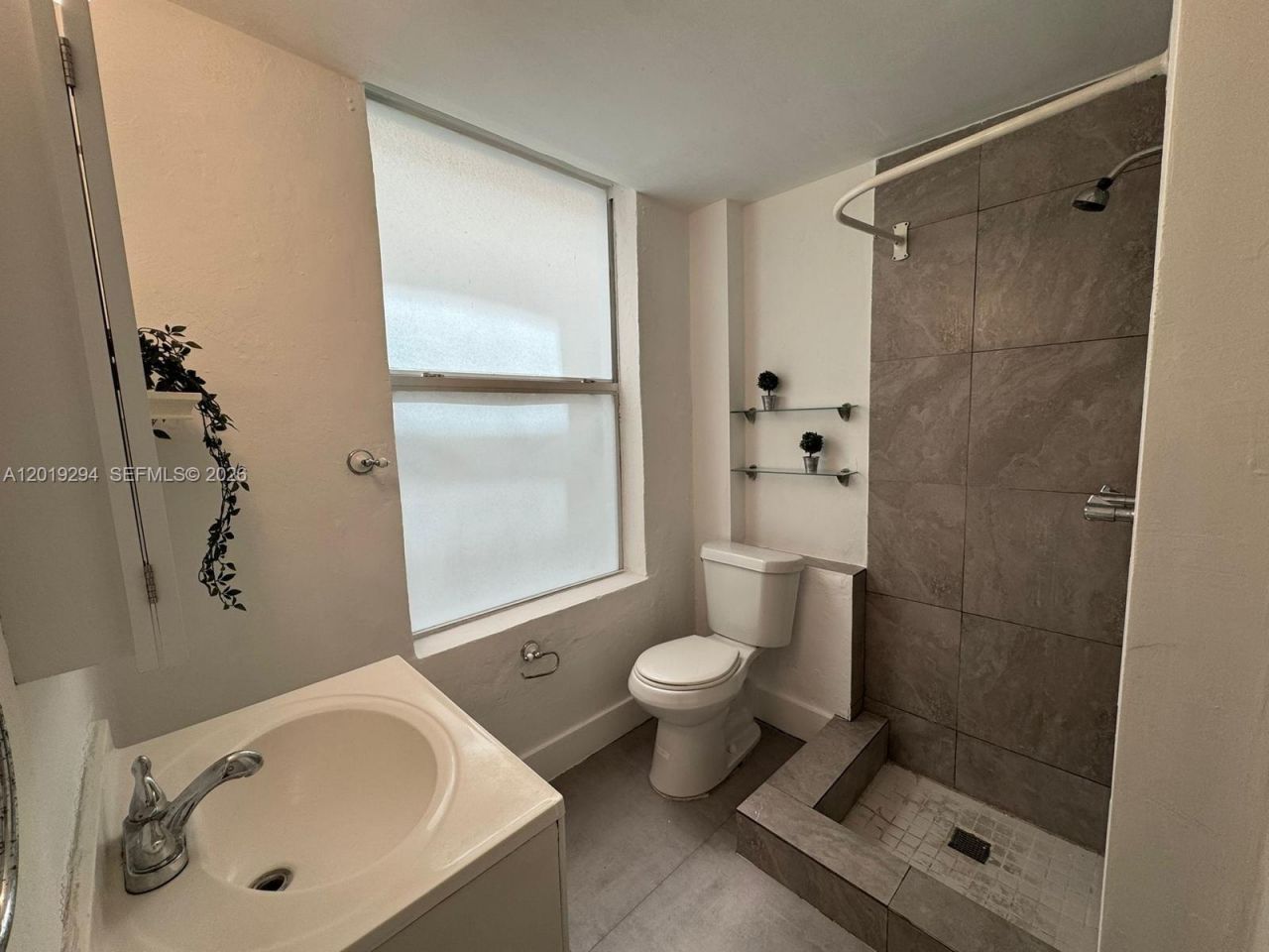 119 Menores Ave, Unit 2A, Coral Gables, FL 33134 Photo