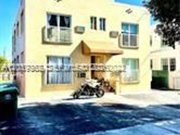 441 NW 25th Ave , Unit 3, Miami, FL 33125