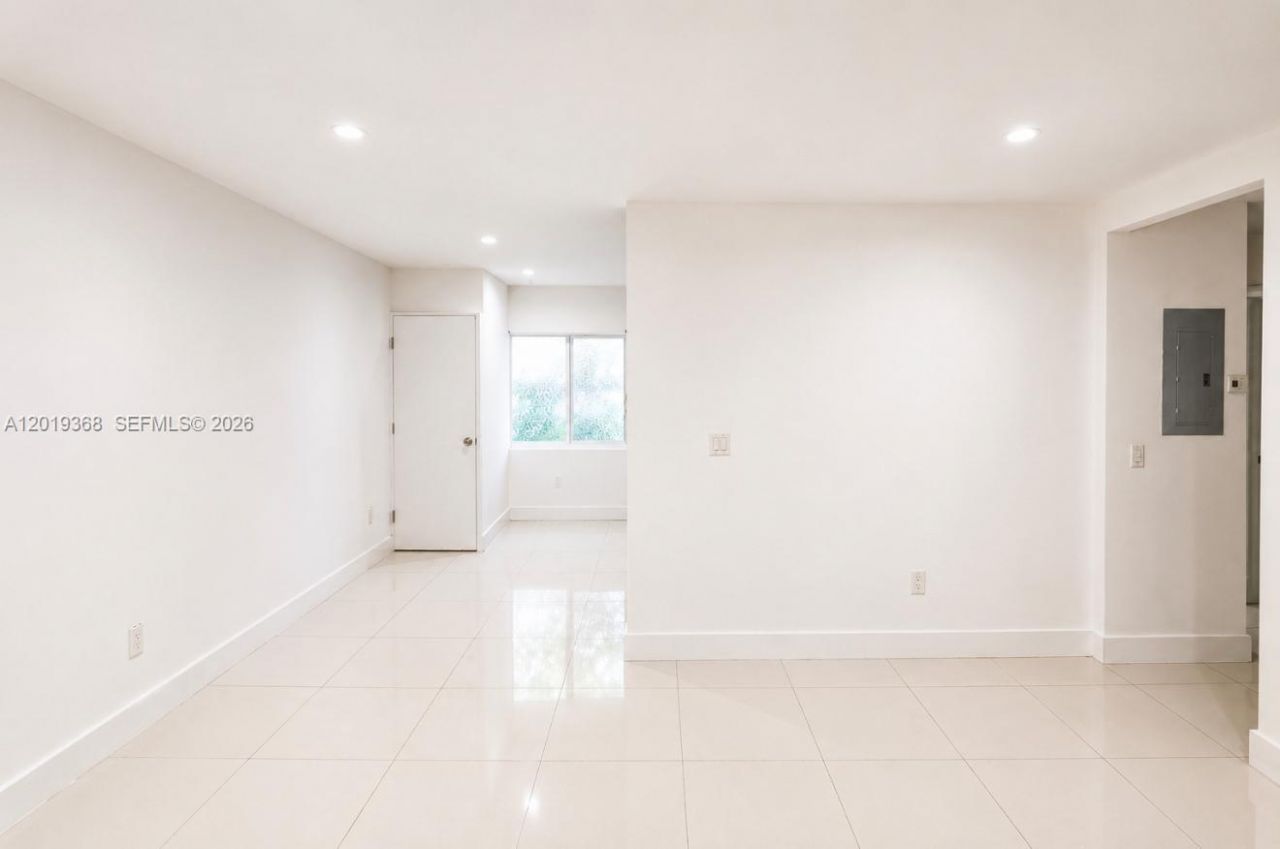 542 NE 67th St, Unit 542, Miami, FL 33138 Photo