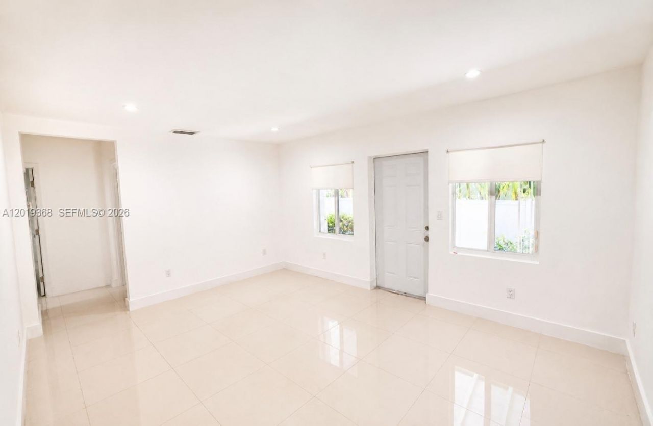 542 NE 67th St, Unit 542, Miami, FL 33138 Photo