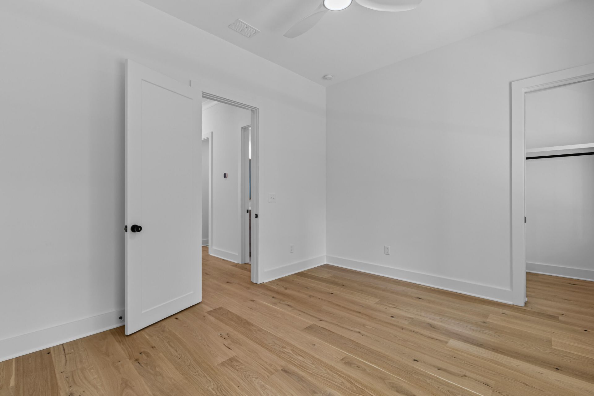 215 Marion Avenue Photo 23