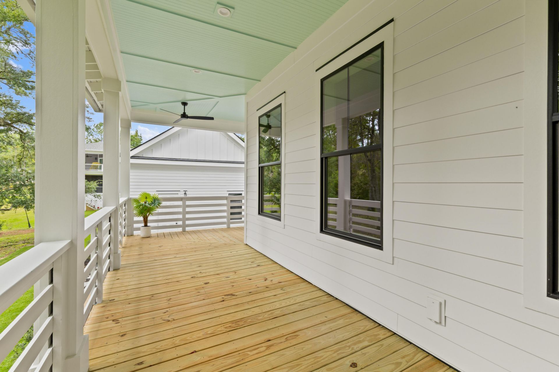 215 Marion Avenue Photo 48