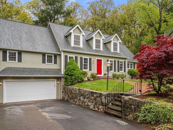 11 Green Way, Wayland, MA 01778