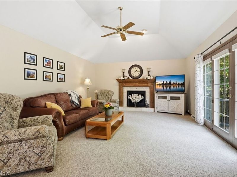 9936 Tamarack Trail, Brecksville, OH 44141 Photo 18
