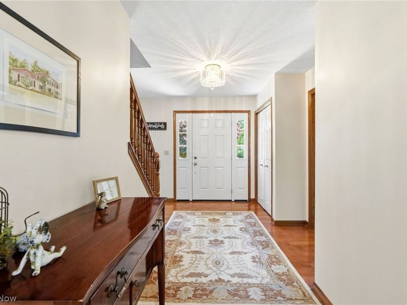 9936 Tamarack Trail, Brecksville, OH 44141 Photo 6