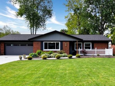 28601 Holly Drive, North Olmsted, OH 44070