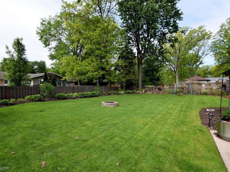 28601 Holly Drive, North Olmsted, OH 44070 Photo 23