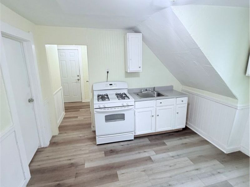 2219 W 103rd Street, Unit UP, Cleveland, OH 44102 Photo 6