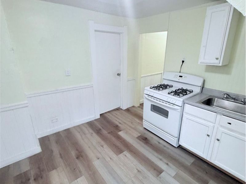 2219 W 103rd Street, Unit UP, Cleveland, OH 44102 Photo 8