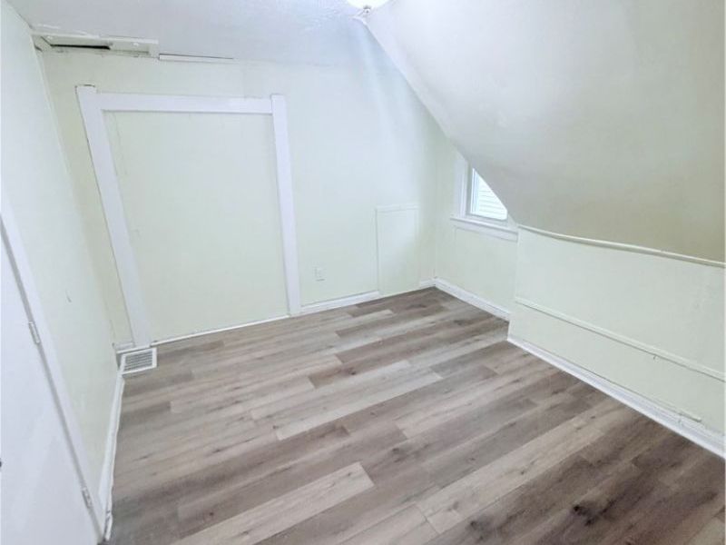 2219 W 103rd Street, Unit UP, Cleveland, OH 44102 Photo 9