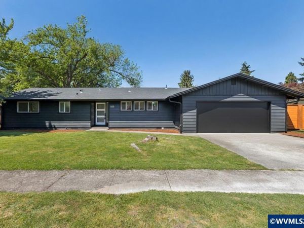 1079 Westwood Dr, Stayton, OR 97383