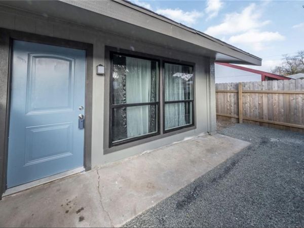 2610 Ektom DR, Unit C, Austin, TX 78745