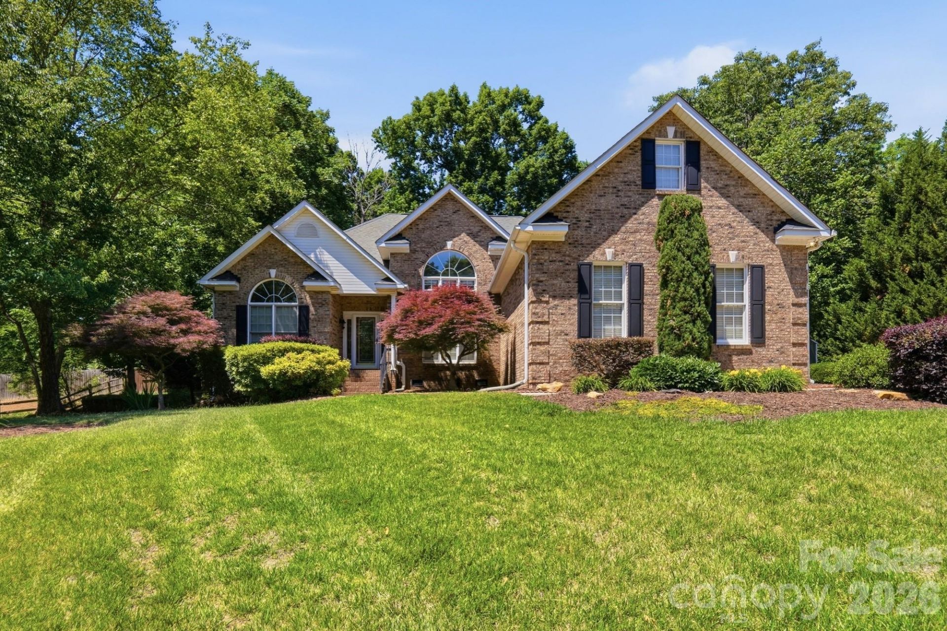 2640 Willowbrook Drive , Matthews, NC 28104 Main Photo