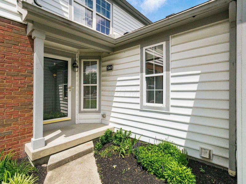 5363 Reston Park Drive, Columbus, OH 43235 Photo 2