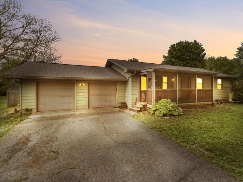 2551 Johnstown-Alexandria Road, Alexandria, OH 43001 Photo 2