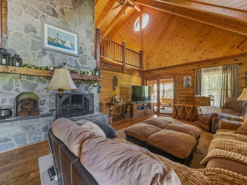 16472 Kreashbaum Road , Rockbridge, OH 43149 Photo 7