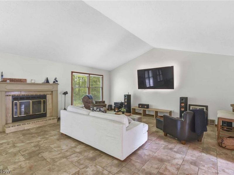 32078 Willow Circle, Avon Lake, OH 44012 Photo 10