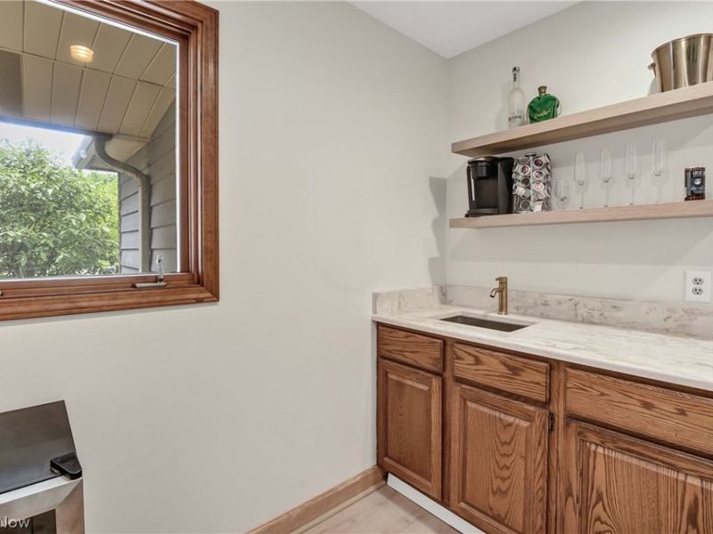 32078 Willow Circle, Avon Lake, OH 44012 Photo 9