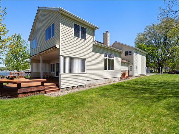 3660 Shoreline Dr, Livonia, NY 14487