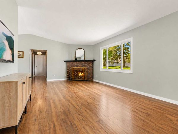 7440 Landau Curve, Bloomington, MN 55438