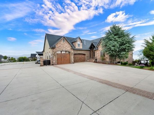 192 E LAKESIDE CT , Saratoga Springs, UT 84045