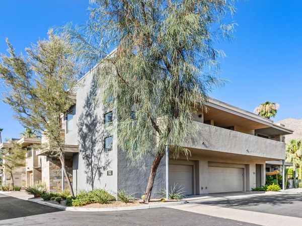 780 E Palm Canyon Drive, Unit 202, Palm Springs, CA 92262