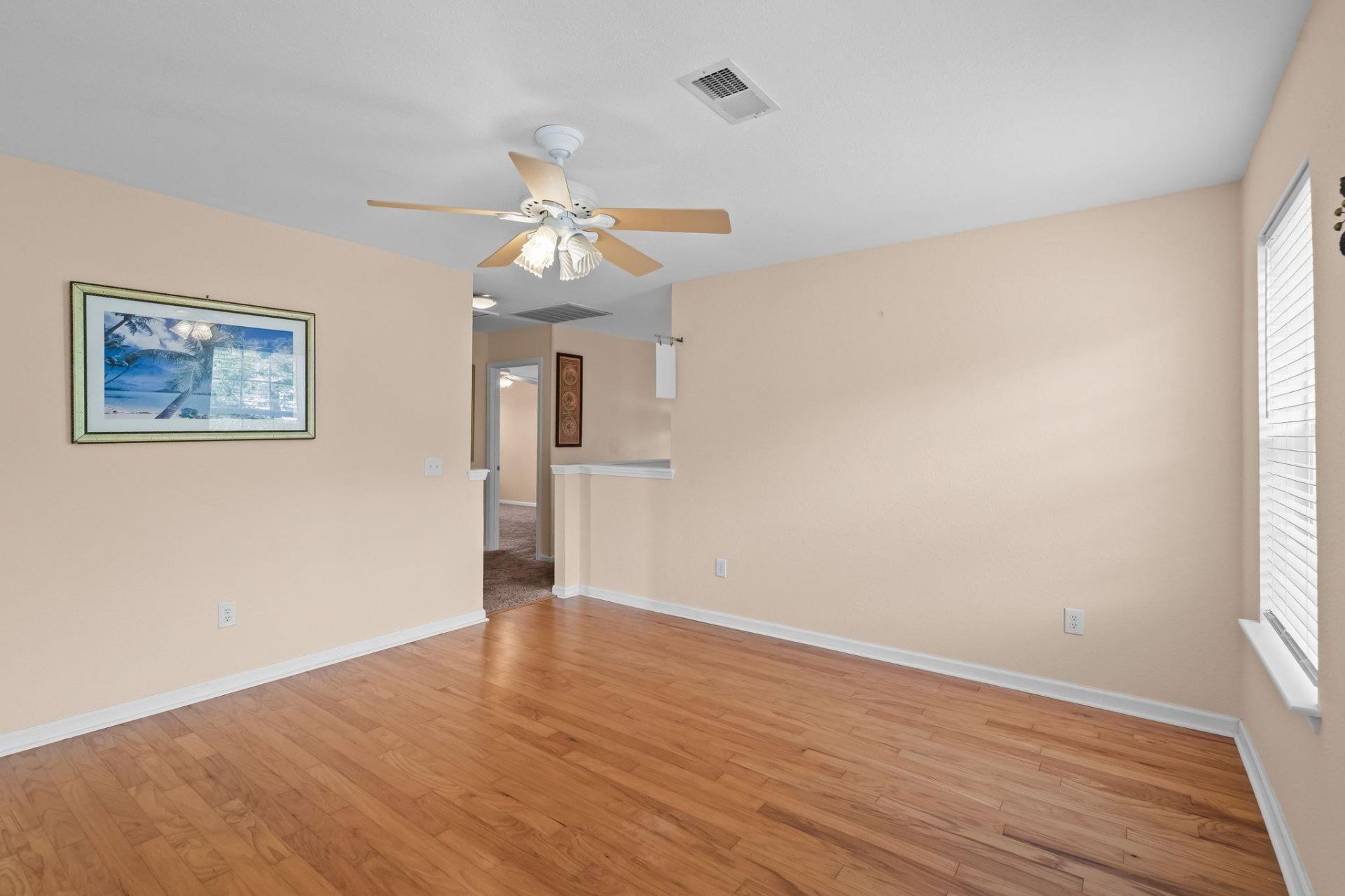 977 Silvercrest Dr. Photo 29