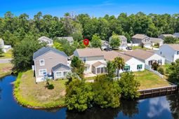 977 Silvercrest Dr. photo 4
