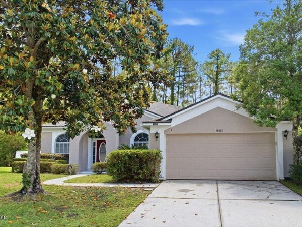10642 ROUNDWOOD GLEN Court, Jacksonville, FL 32256