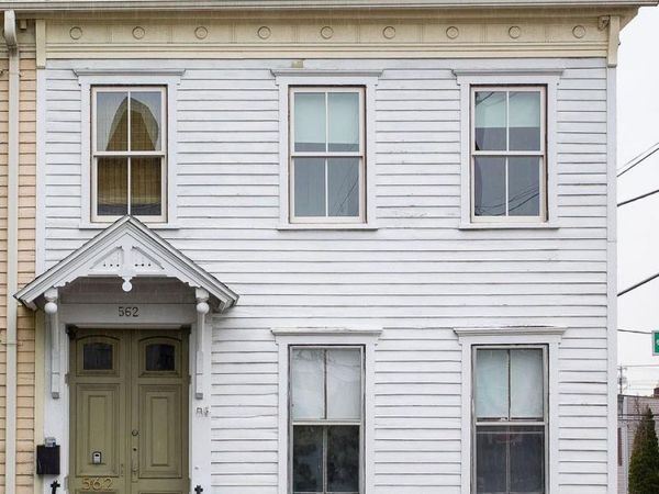 562 State Street , Hudson, NY 12534