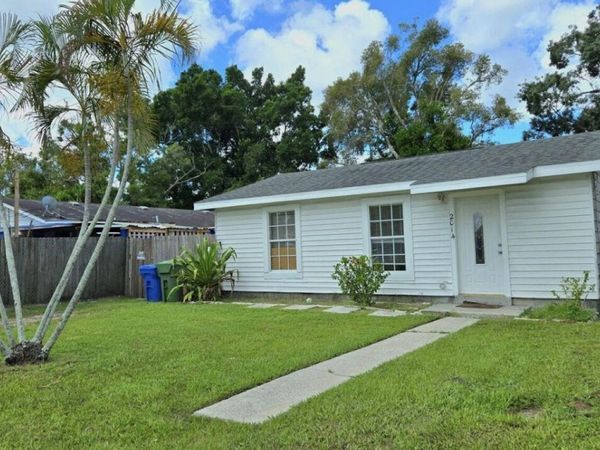 2014 10TH STREET W, BRADENTON, FL 34205