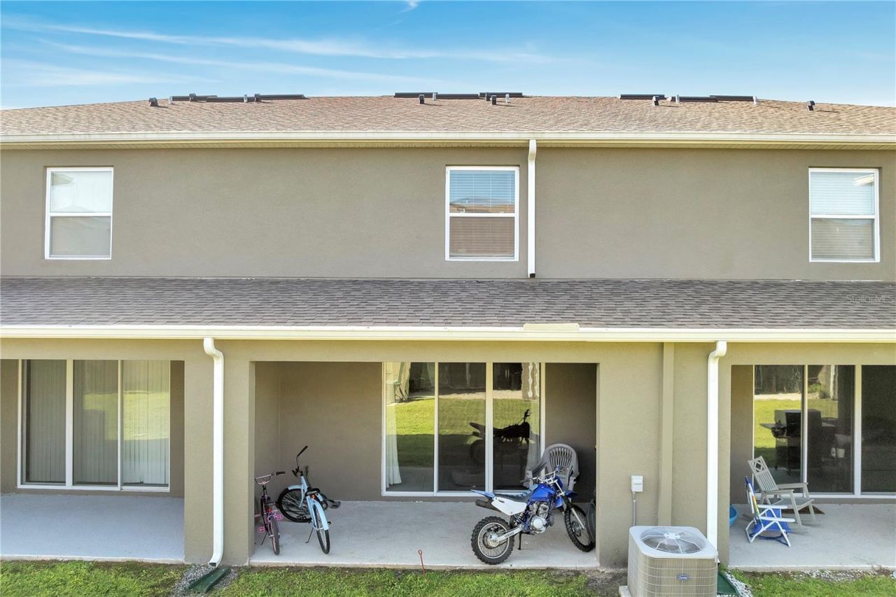 1394 Yellow Finch Drive, Davenport, FL 33837 Photo