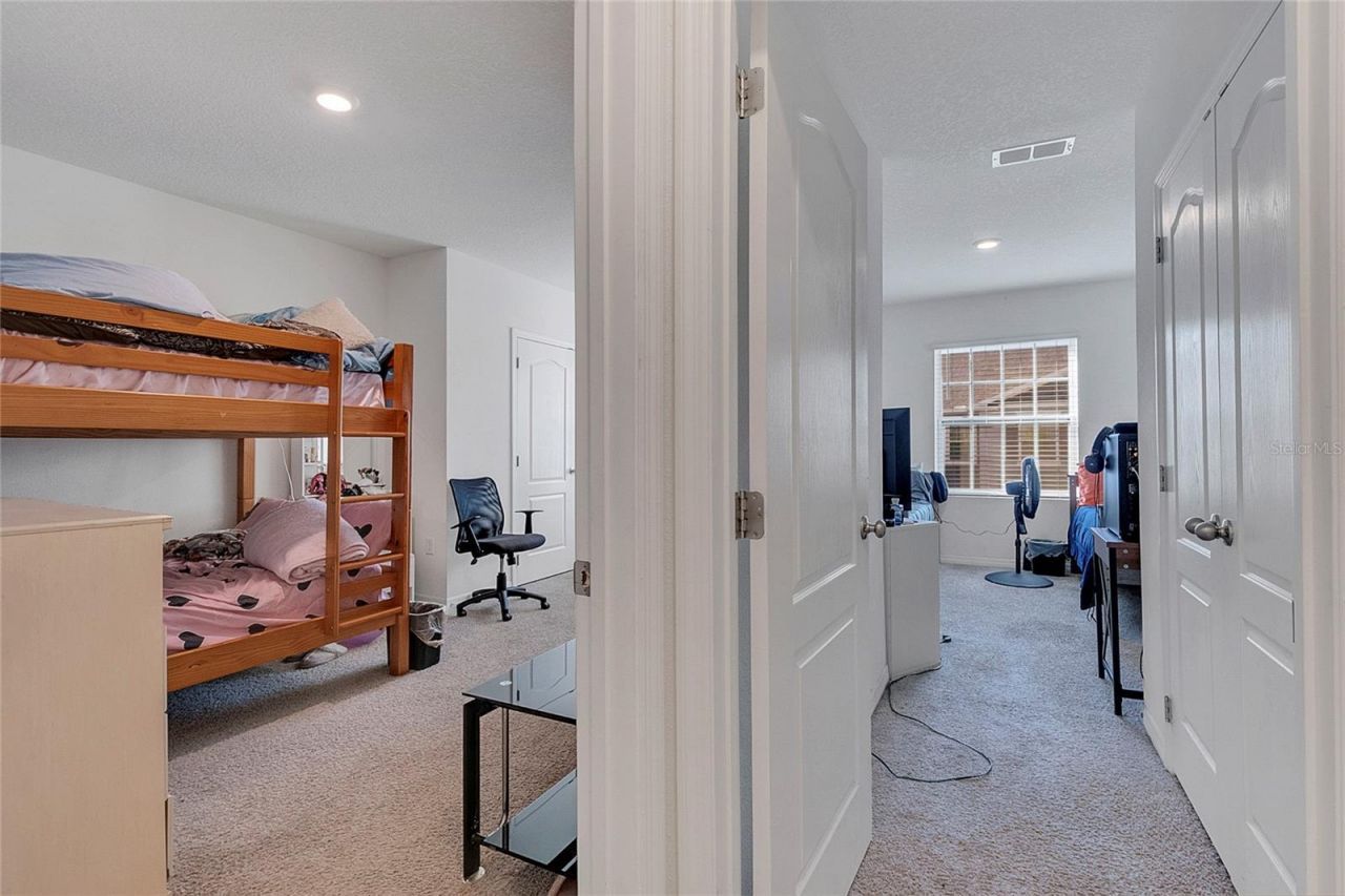 1394 Yellow Finch Drive, Davenport, FL 33837 Photo